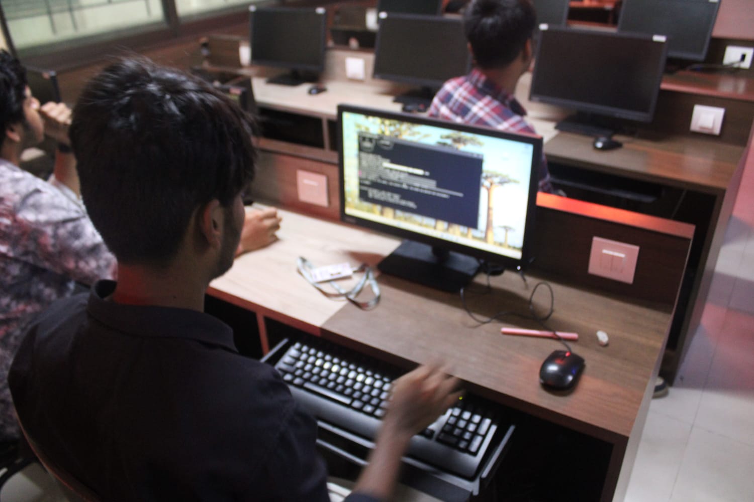 Participants engaged in a Zettaabyte 4.0 competition